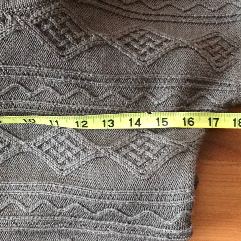Brand new Calvin Klein dress. - Picture 5 of 6
